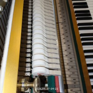 Hupfeld (Modell 118) in Kirschbaum satiniert
