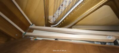 Hupfeld (Modell 118) in Kirschbaum satiniert